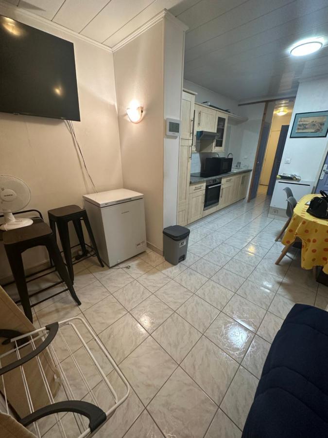 A La Semaine Ou Au Jour / Location Studio Meuble 30M² La Ciotat Eksteriør billede