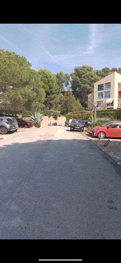 A La Semaine Ou Au Jour / Location Studio Meuble 30M² La Ciotat Eksteriør billede